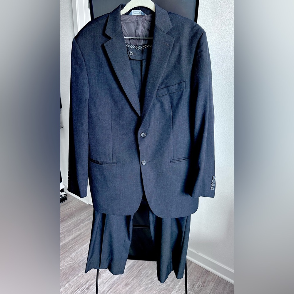 Men's Classic Black Suit Wool pants and suit jacket size large